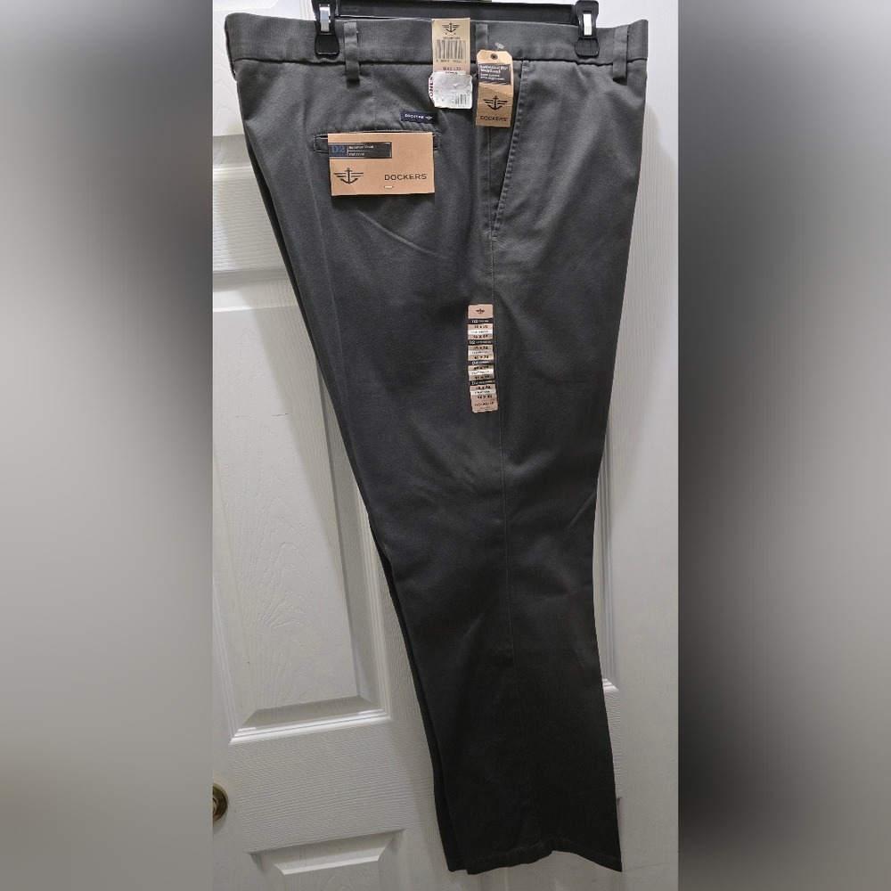Dockers Dark Gray Chinos Mens